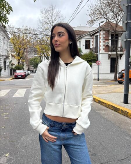 Campera frisa Corta Basica